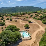 Casa Ginepro Piscina E Vista Mare Aglientu
